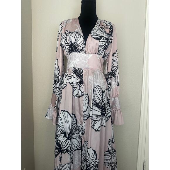 Alexia Admor Blush Pink Satin Floral Bell Sleeve Maxi Dress, Size Small NWT - Picture 2 of 10